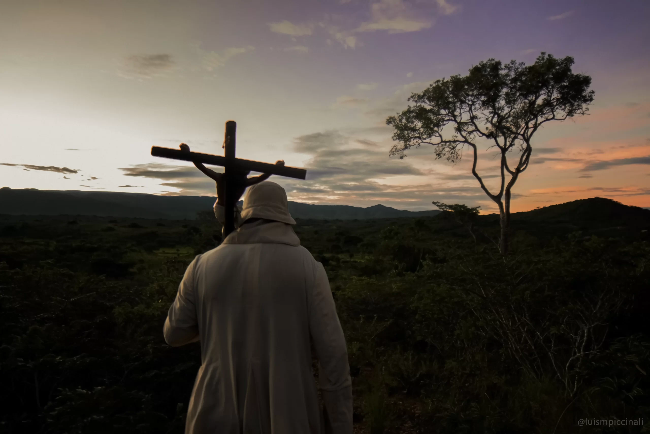 Father Federico Highton is one of two Argentine priests who in 2015 founded the Order of St. Elijah, whose motto is “Through my God I shall go over a wall,” which comes from Psalm 17. Credit: Luis M. Piccinali