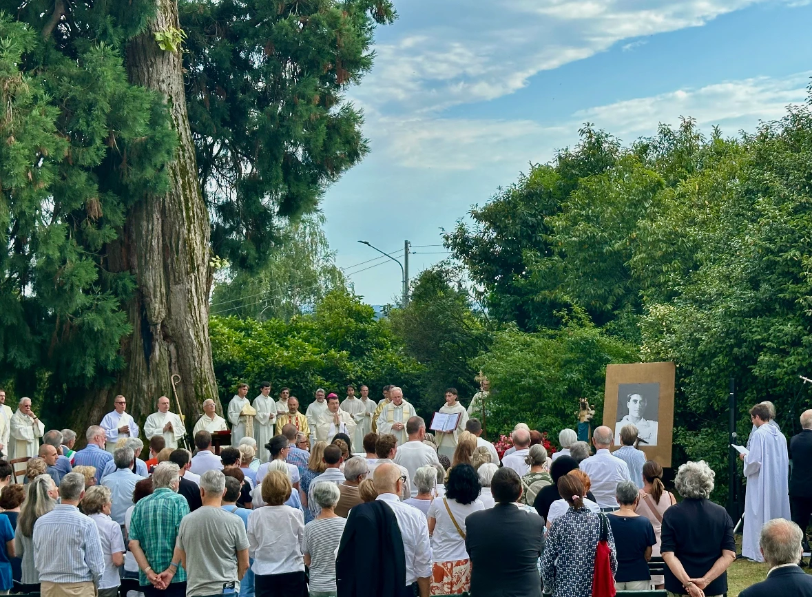 The faithful attend Mass on the grounds of the Frassati family home in Pollone, Italy in celebration of the 100th anniversary of Pier Giorgio Frassati's death, Thursday, July 3, 2025. Credit: Courtney Mares/CNA