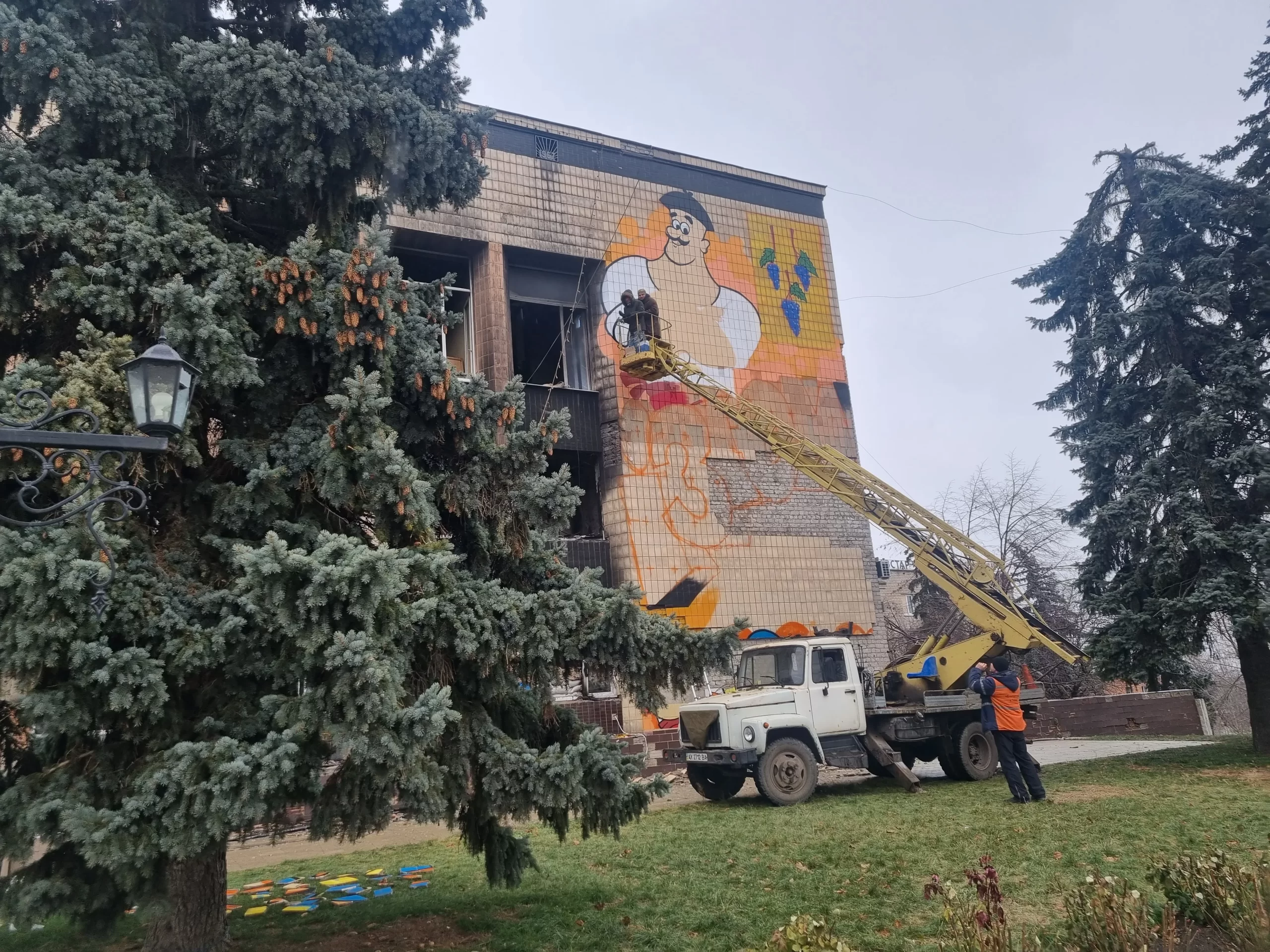 The Cossack mural in central Izium, Ukraine. Andrea Gagliarducci / CNA