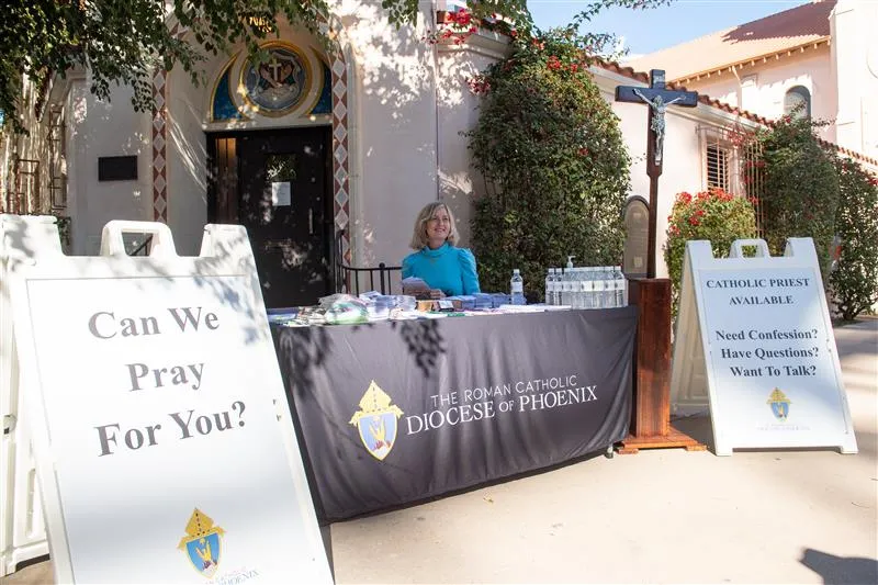 The Diocese of Phoenix is offering the sacraments and free sacramentals to pedestrians in the city on the days leading up to the NFL Super Bowl, which is Feb. 12, 2023, in Glendale, Arizona. Credit: Diocese of Phoenix