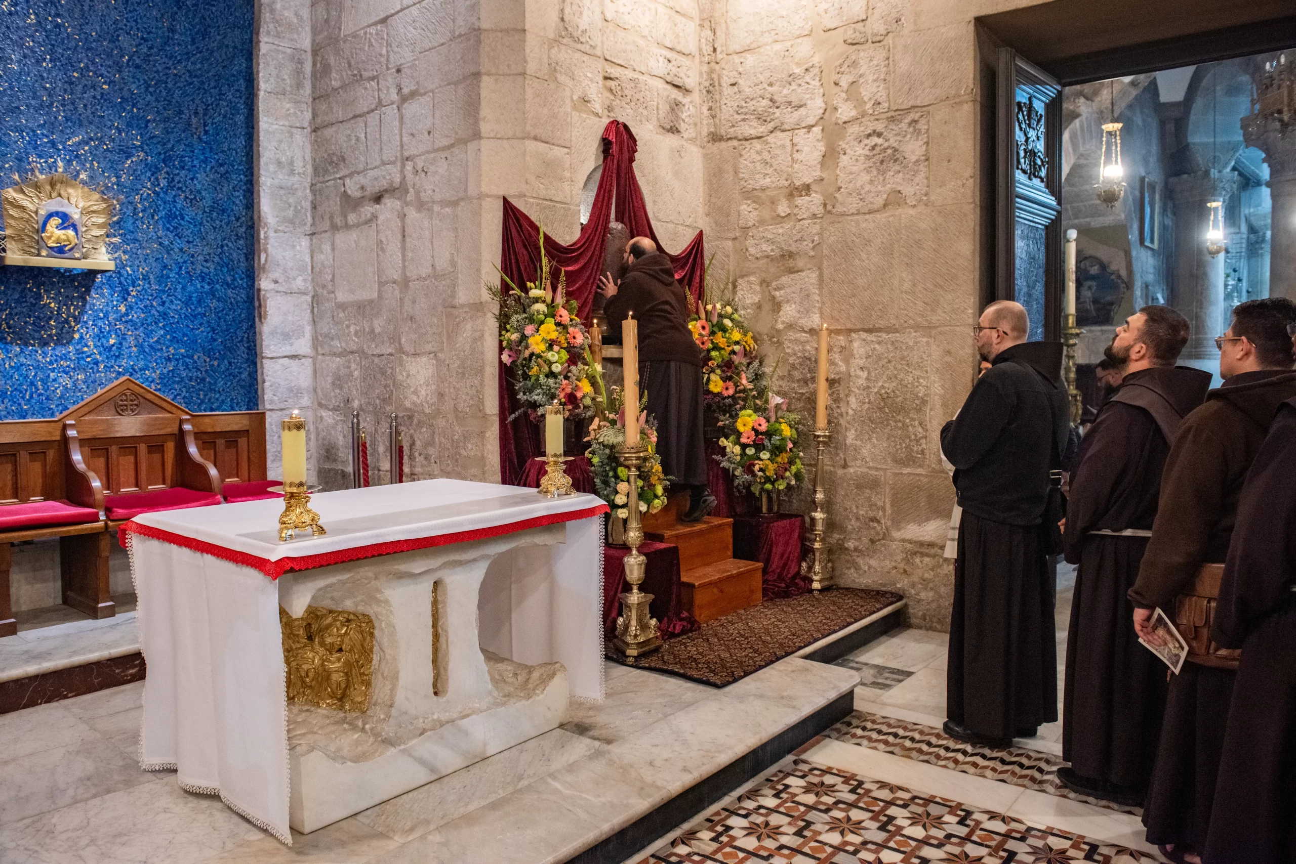 The friars of the Custody of the Holy Land venerated the column to which, according to tradition, Jesus was bound to be scourged. In Jerusalem, on Holy Wednesday, the friars of the Custody of the Holy Land venerate the two stones that, according to the Gospel of Luke, were stained with the blood of Jesus during his Passion, including the column of the Flagellation. Tradition says that while Jesus was being struck by the scourge, this column to which he was bound became stained with his blood. March 27, 2024. Credit: Marinella Bandini